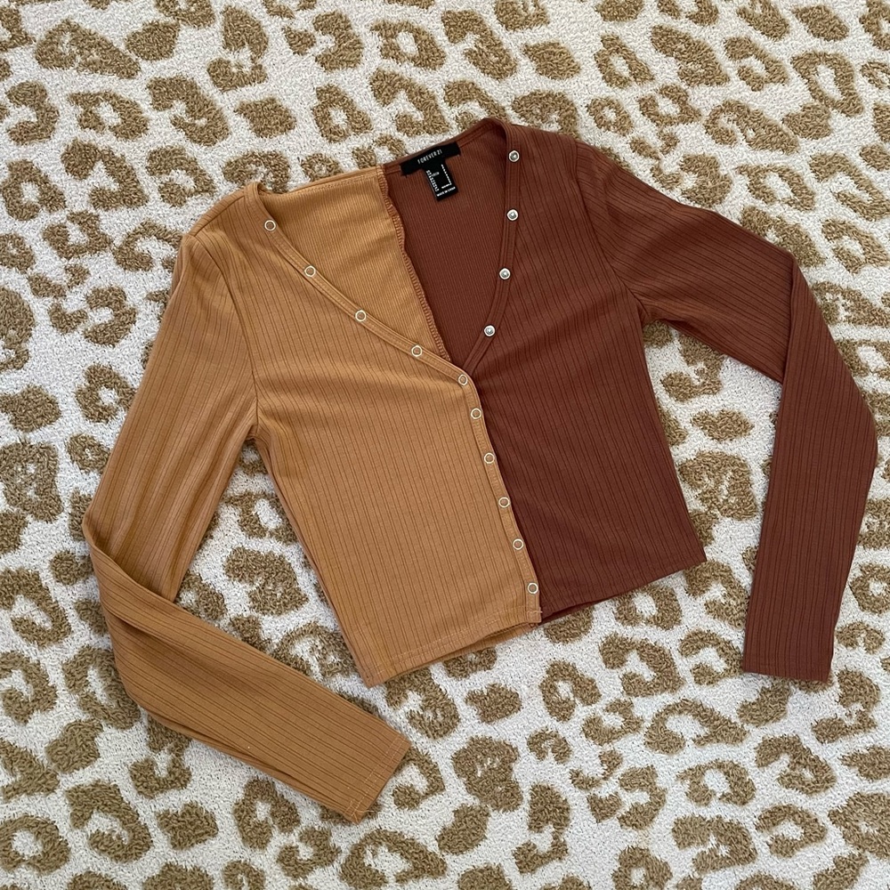 Forever 21 Button Crop Top long sleeve